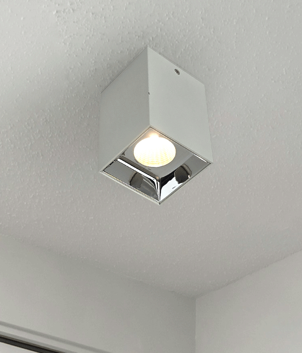 LED COB 30W 리모스 사각직부 (화이트/블랙)